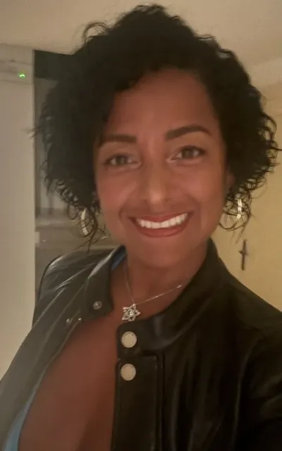 User profile image 16