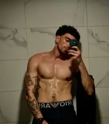 Luxury escort model real and funny men - Amsterdam