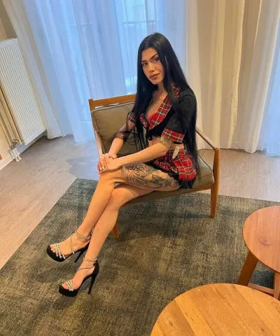 User profile image 4