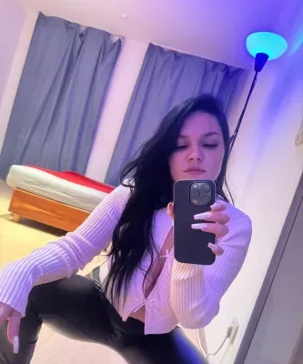Hei i m Nikol, Nice to meet you - Amsterdam