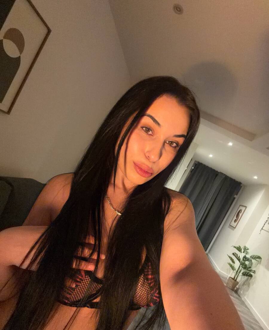 Angelina New Girl - Amsterdam
